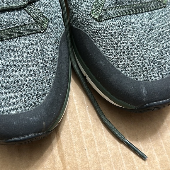 Under Armour Women’s Charged All Around Neutral Size 9.5 Green Grey Sneakers - Picture 11 of 11